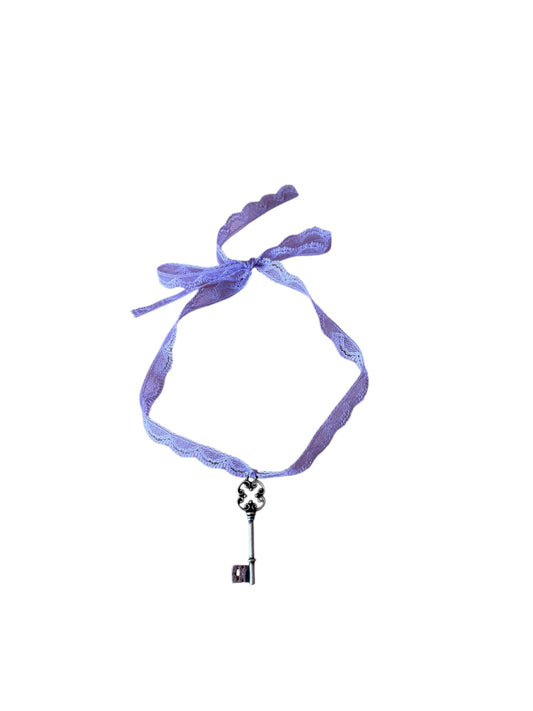 lilac choker ✮⋆˙