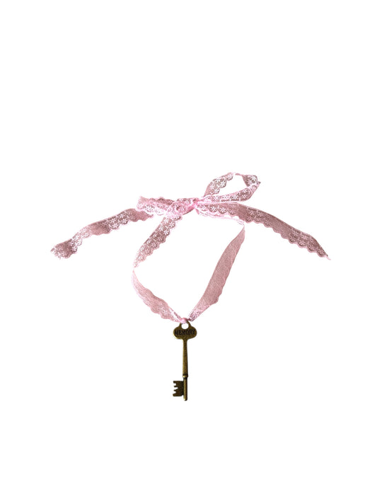 rosie choker ౨ৎ ⋆.˚