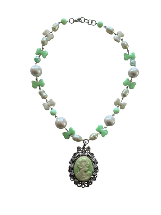 mint cameo necklace ｡𖦹°‧