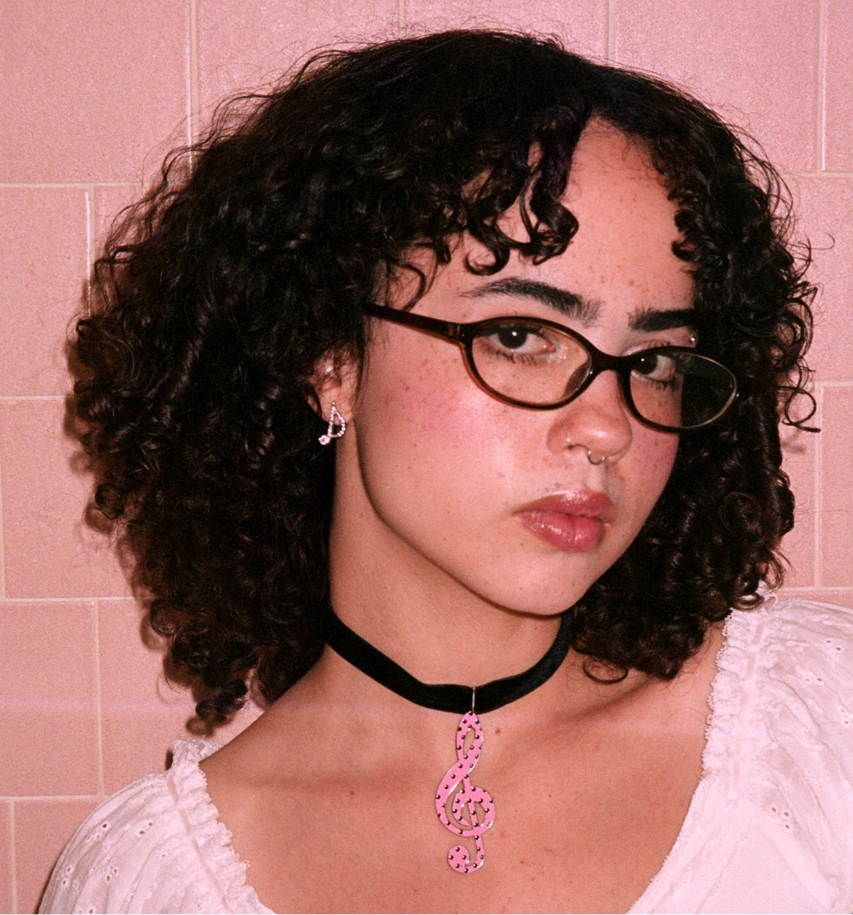 music melody pink choker